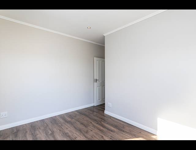 3 BEDROOM FREEHOLD FOR SALE IN SAGEWOOD